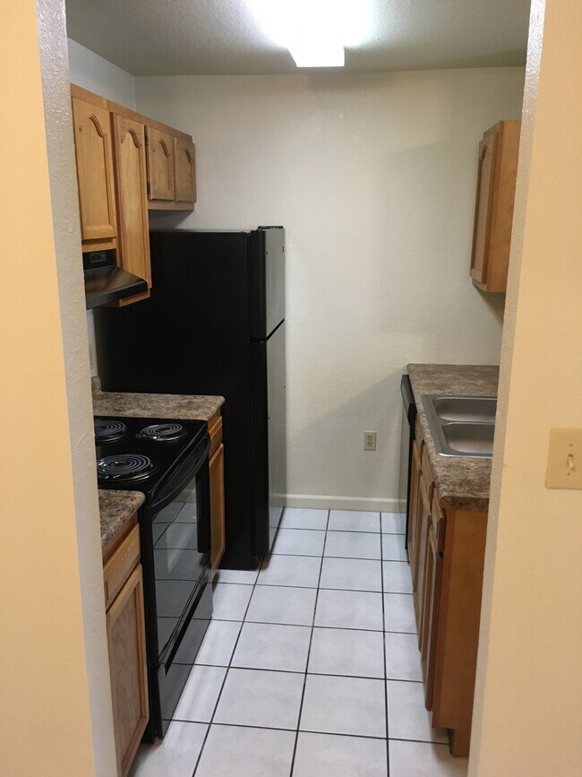 2704 Wakefield Dr Apartments and Nearby Jonesboro Apartments For Rent