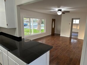 10830 Burnet Ave in Mission Hills, CA - Building Photo - Building Photo