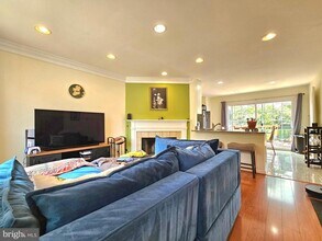 6646 High Valley Ln in Alexandria, VA - Building Photo - Building Photo