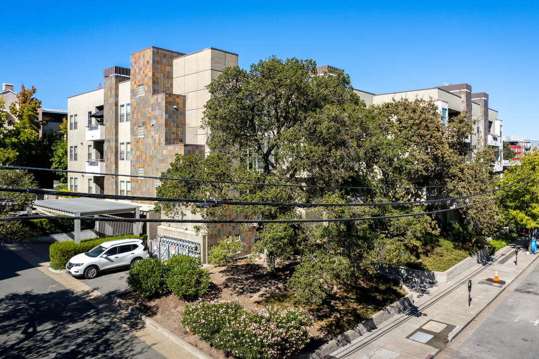 1852 Bonanza St in Walnut Creek, CA - Building Photo