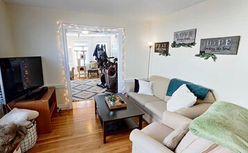 62 Brock St, Unit W12 in Boston, MA - Foto de edificio - Building Photo