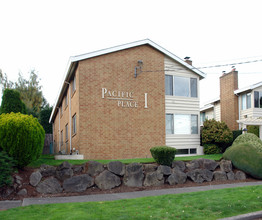 Pacific Place I & II in Seattle, WA - Building Photo - Building Photo