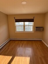 2714 Harding Ave-Unit -2nd & 3rd floor in Bronx, NY - Building Photo - Building Photo