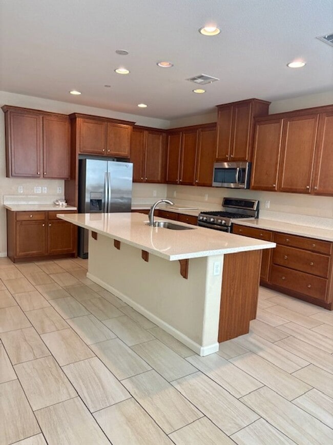 2520 Bankhurst St in Henderson, NV - Foto de edificio - Building Photo