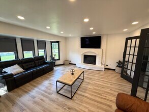 198 N Catalpa St in Addison, IL - Building Photo - Building Photo