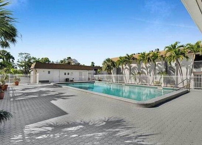 property at 1830 Maravilla Ave