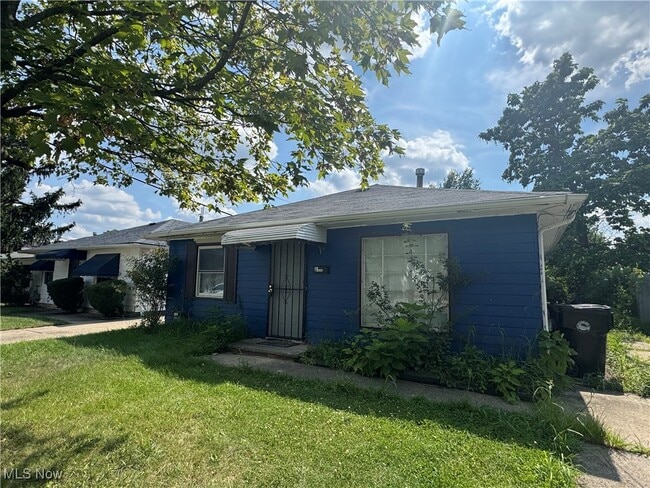 930 Wayside Rd in Cleveland, OH - Building Photo - Building Photo