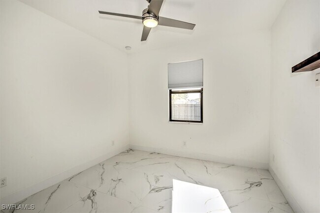 property at 1320 SW 25th St