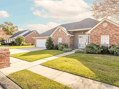215 Ciera Dr in Houma, LA - Building Photo - Building Photo