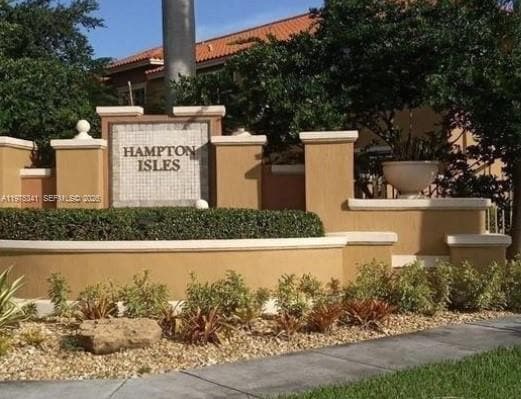 642 SW 106th Ave in Pembroke Pines, FL - Building Photo - Building Photo