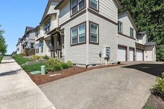 14398 SW 165th Ave in Tigard, OR - Building Photo - Building Photo