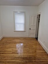 12 Mattson Ave, Unit #1  at 12 Mattson ave in Worcester, MA - Foto de edificio - Building Photo