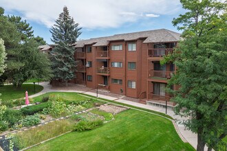 Heritage Park Senior Condos in Colorado Springs, CO - Building Photo - Building Photo