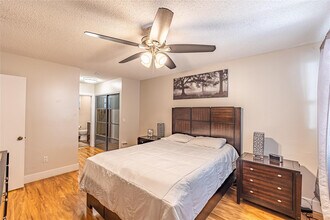 9871 NW 2nd Ct in Plantation, FL - Foto de edificio - Building Photo