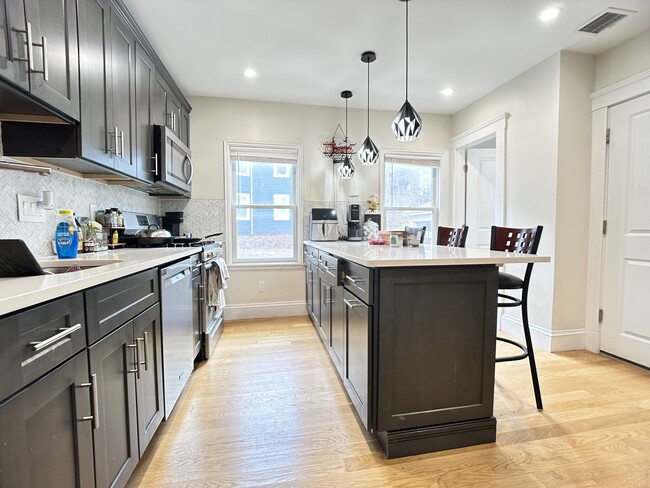 119 Colborne Rd in Boston, MA - Building Photo - Building Photo