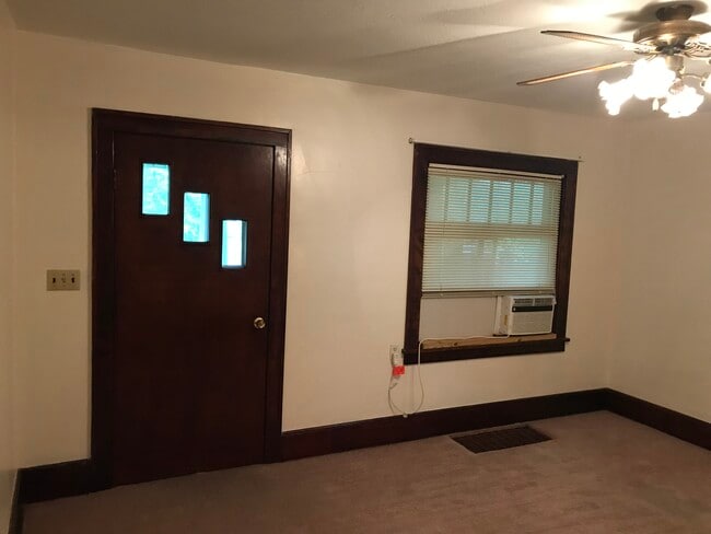 4351 Dover Center Rd in North Olmsted, OH - Building Photo - Building Photo