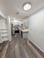 5300 E Cherry Creek S Dr in Denver, CO - Building Photo