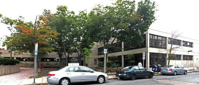 Frank J. Manning Apartments in Cambridge, MA - Building Photo - Building Photo