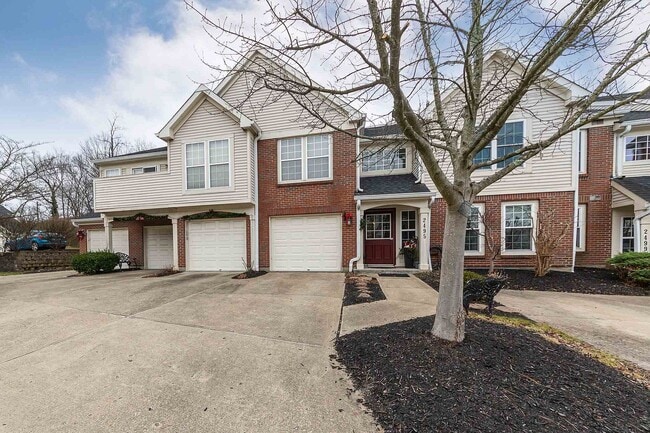 property at 2495 Fountain Pl