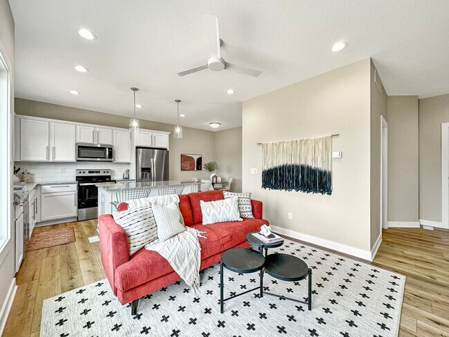 310 Harmony Ave in West Des Moines, IA - Building Photo - Building Photo