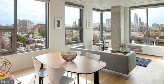 205 Race St in Philadelphia, PA - Foto de edificio - Building Photo