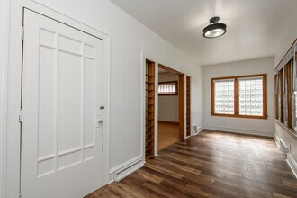 2028 S 85th St in West Allis, WI - Building Photo - Building Photo