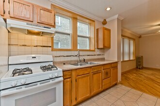 6426 N Troy St in Chicago, IL - Building Photo - Building Photo