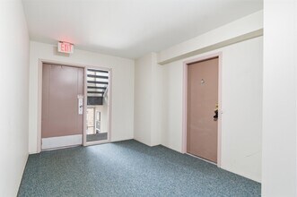 1235 S Maple Rd in Ann Arbor, MI - Building Photo - Building Photo