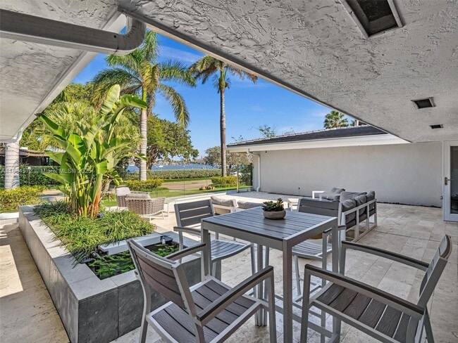 property at 840 S Southlake Dr