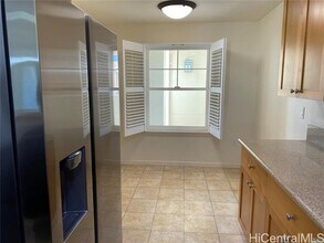 520 Lunalilo Home Rd in Honolulu, HI - Building Photo - Building Photo