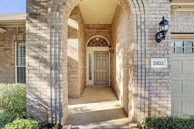 5503 Honey Mesquite Way