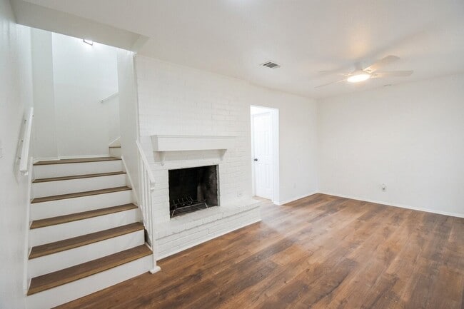 property at 433 Sunset Dr