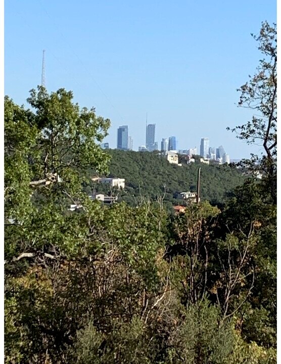 1504 The High Rd in Austin, TX - Building Photo