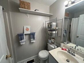 226 Madison St in Hoboken, NJ - Building Photo - Building Photo