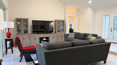 582 Spinnaker in Weston, FL - Building Photo - Building Photo