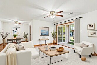 1316 E Evergreen Dr in Palatine, IL - Building Photo - Building Photo