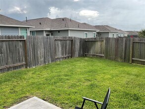 25497 Northpark Spruce Dr in Porter, TX - Building Photo - Building Photo