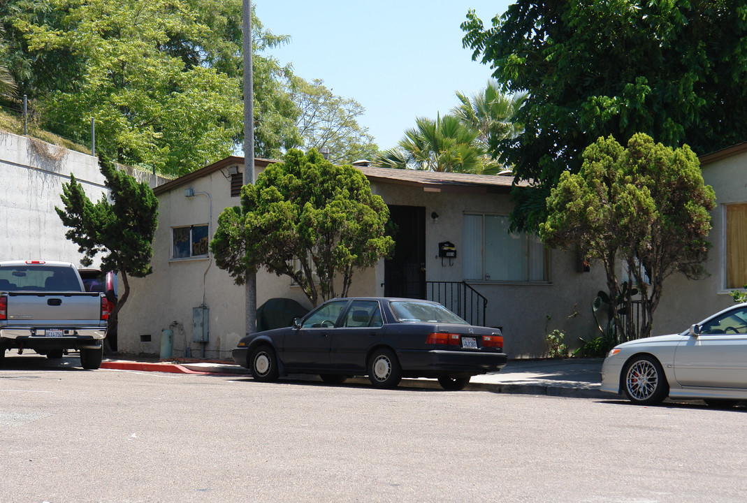 9007 Hawley Ave in La Mesa, CA - Building Photo