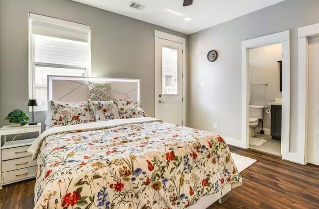 3108 Baer St in Houston, TX - Foto de edificio - Building Photo