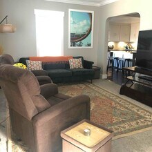 126 SW 4th St in Redmond, OR - Building Photo - Building Photo