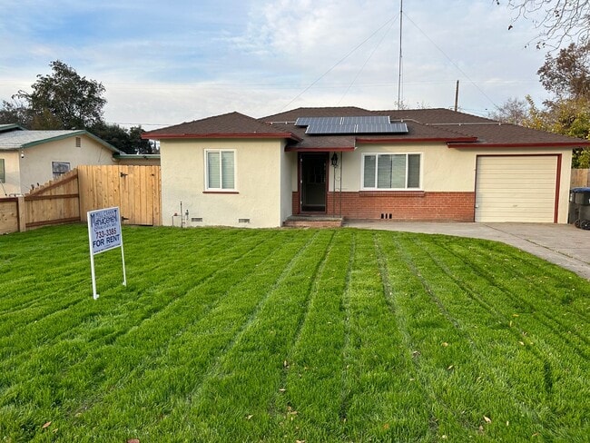 property at 312 W Paradise Ave