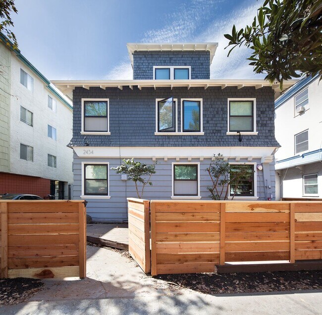 2434 Piedmont Ave, Unit 20 - AB in Berkeley, CA - Building Photo - Building Photo