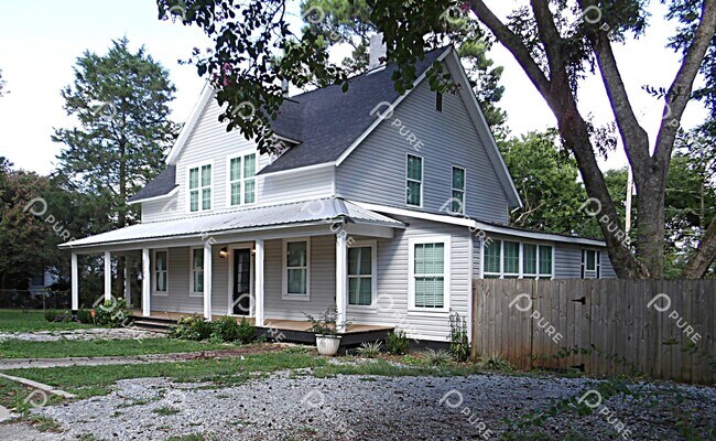 3305 Bradley St SW in Huntsville, AL - Building Photo - Building Photo