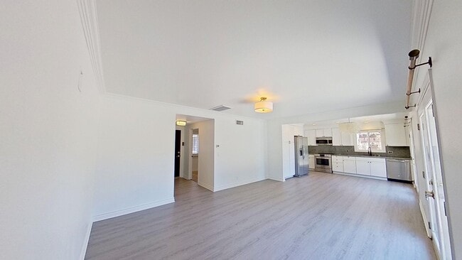 16242 Eagle Ln in Huntington Beach, CA - Building Photo - Building Photo