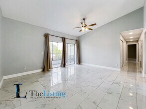 2482 Lakeway Branch Dr in Orlando, FL - Building Photo - Building Photo