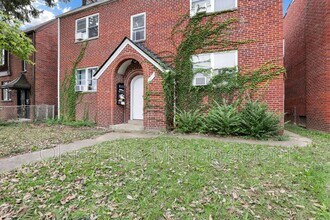 987 Lilley Ave in Columbus, OH - Building Photo - Building Photo