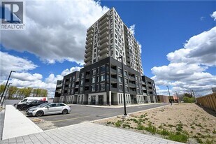 1333 Weber St E in Kitchener, ON - Building Photo