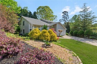 890 Muirfield Ridge NE in Marietta, GA - Building Photo - Building Photo