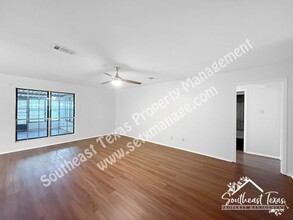 1099 Sunmeadow Dr in Beaumont, TX - Building Photo - Building Photo