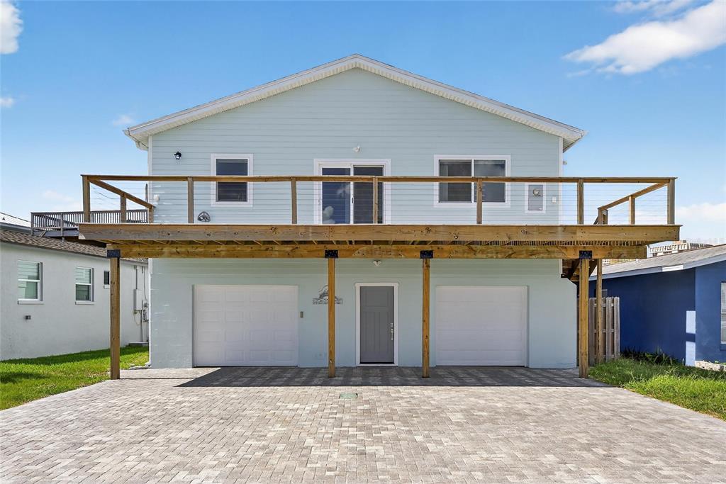 775 182nd Ave E in Redington Shores, FL - Building Photo